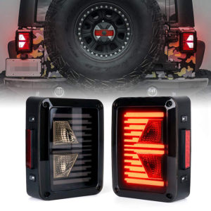 Luz trasera LED Lente de humo Freno reverso para Jeep Wrangler JK Luz trasera Forma de flecha